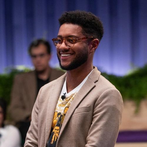 Humberto C. || item.role}