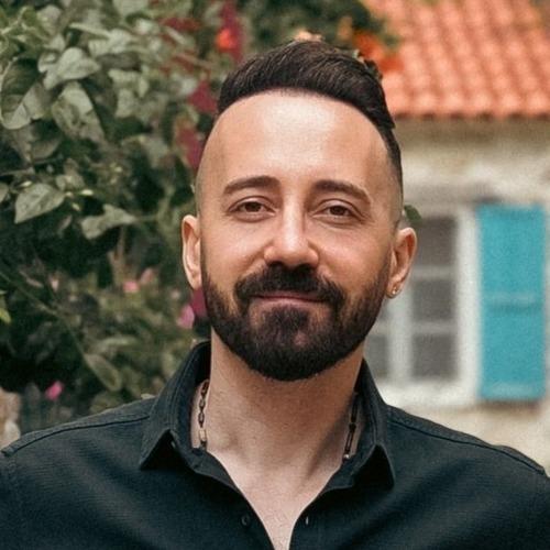 Huseyin U. || item.role}