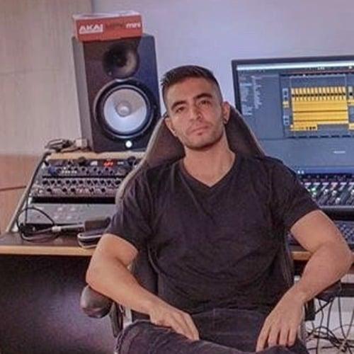 Juan  C. || item.role}