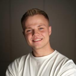 Kamil D. - Software Engineer - Mobile, Frontend and iOS Platforms