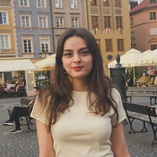 Karina T. || item.role}