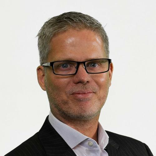 Lee G. || item.role}