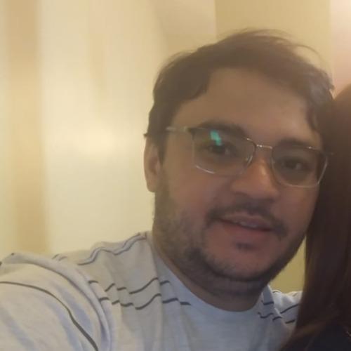 Leonardo D., developer