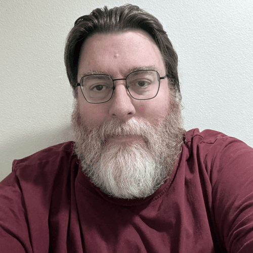 Lore S. || item.role}