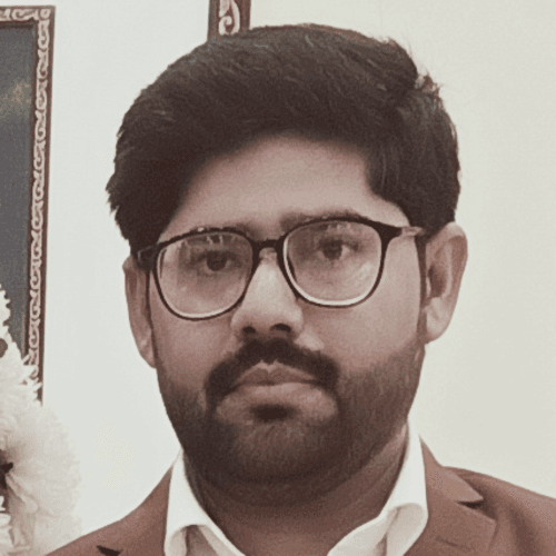 Mahmood R. || item.role}