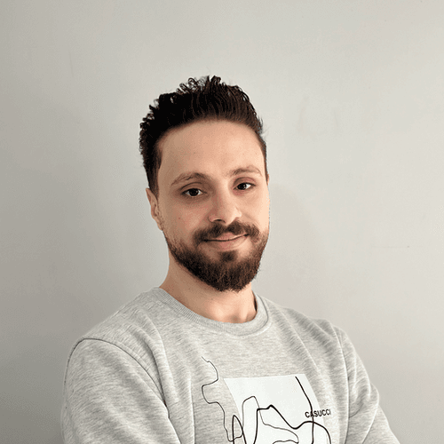 Mahmoud A. || item.role}