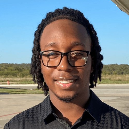 Malik G. || item.role}