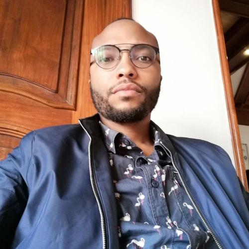 Martin G. || item.role}