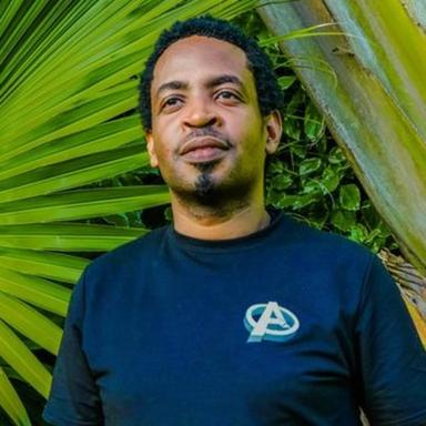 Martin M. - Software Engineer - Frontend, Backend and Mobile Platforms