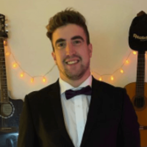 Matias B. || item.role}