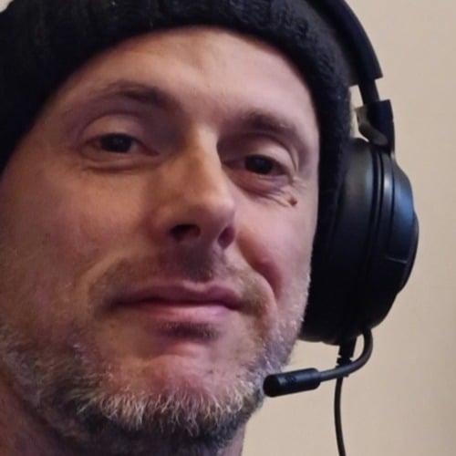 Mauro M. || item.role}