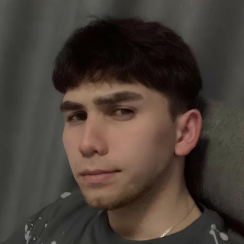 Max K. || item.role}