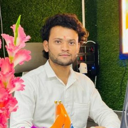 Mayur B., developer