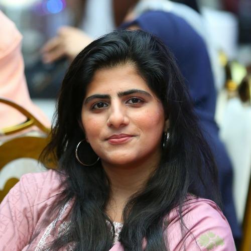 Mehwish Z. || item.role}