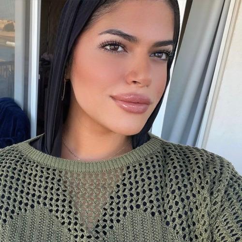 Merna W. || item.role}