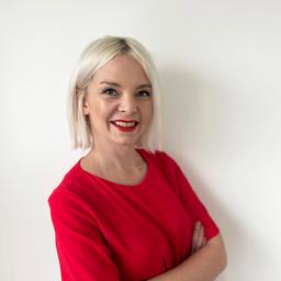 Mia M. - Junior Software Engineer - Web, Analytics and Data Visualization