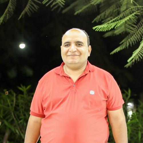 Mohamed T. || item.role}