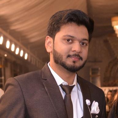 Muhammad U. - Lead Full-Stack Engineer - React, Node and DevOps Platforms