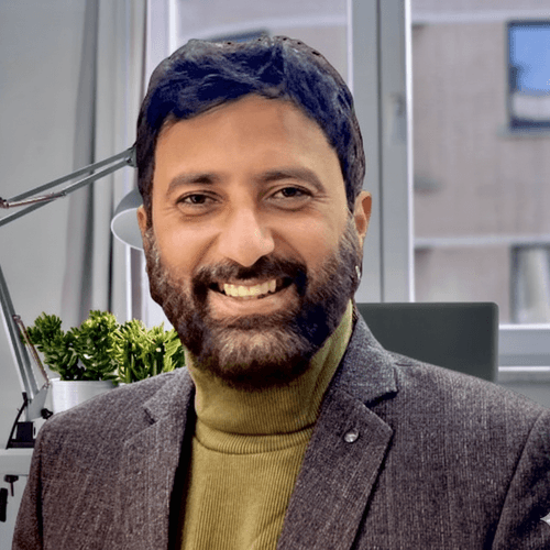 Naeem A. || item.role}