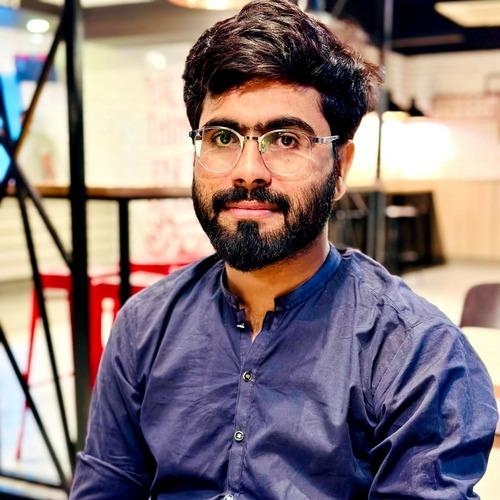 Naeem U. || item.role}