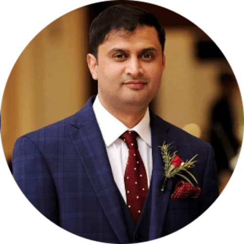 Nauman R. || item.role}