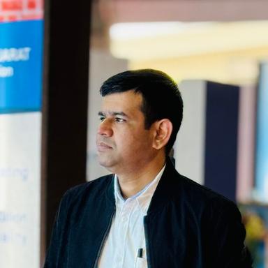 Navrang O. - Lead Software Engineer - Backend, Mobile and ERP Platforms