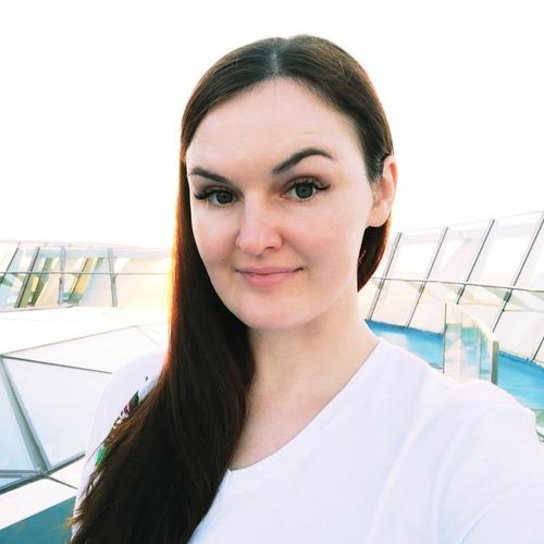 Nina S. || item.role}