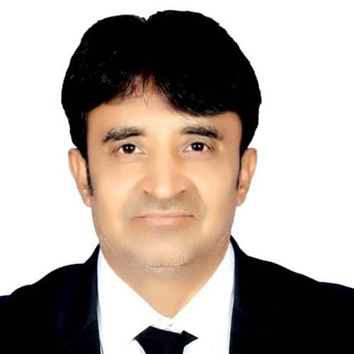 Noor S. || item.role}