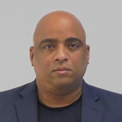 Orlando B. || item.role}