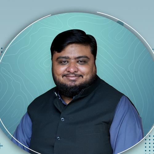 Ovais R. || item.role}