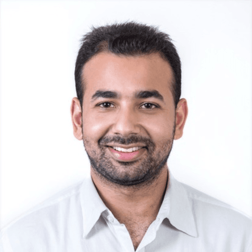 Parul M. || item.role}