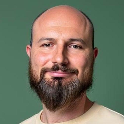 Pavlo M., developer