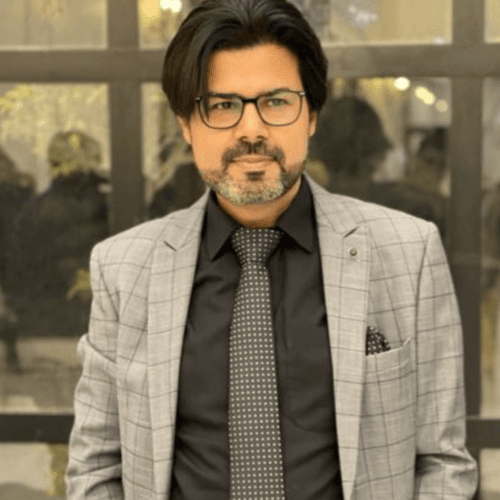 Pervaiz G. || item.role}