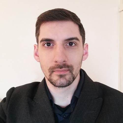 Pieter E. || item.role}