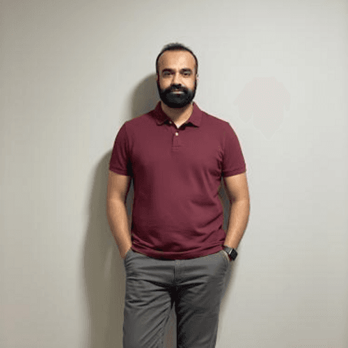 Qalbe Abbas K. || item.role}