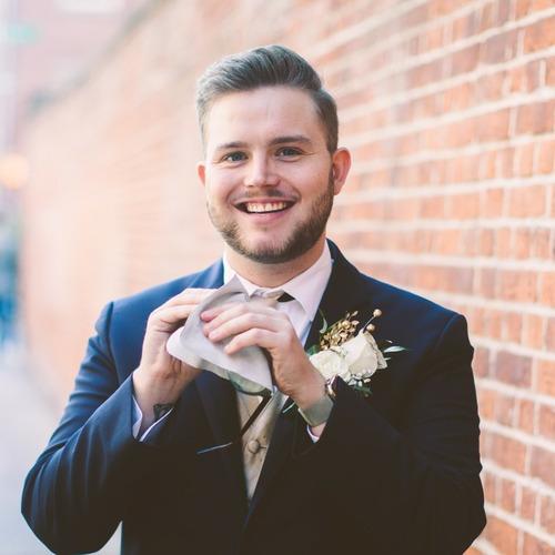 Quentin G. || item.role}