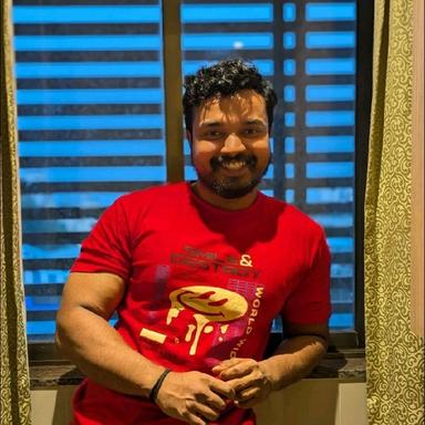 R S. - Software Engineer - Mobile, Blockchain and Game Development