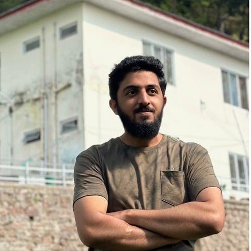 Raja Omer A. || item.role}