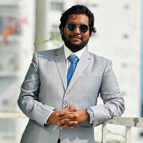 Rakibur K. || item.role}