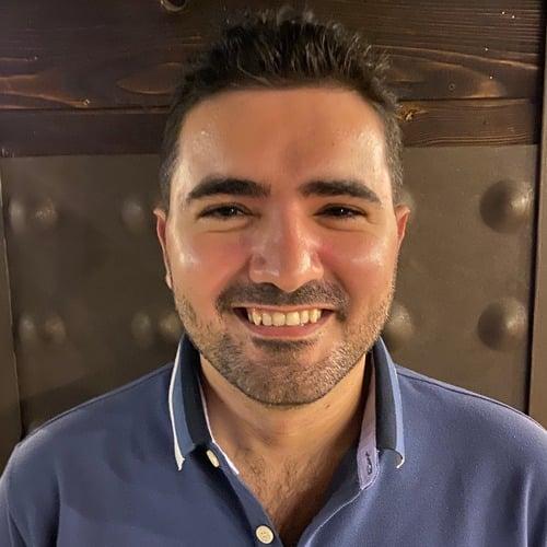 Rani L. || item.role}