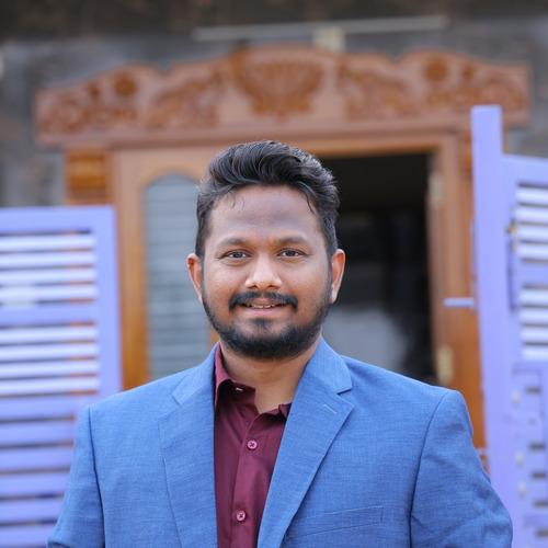 Ravi T. || item.role}