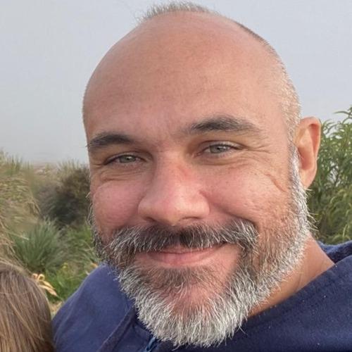 Ricardo A. || item.role}