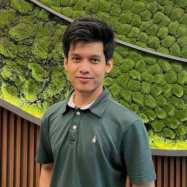 Ridho A. - Senior Full-Stack Engineer - React, Node and Modern Frameworks