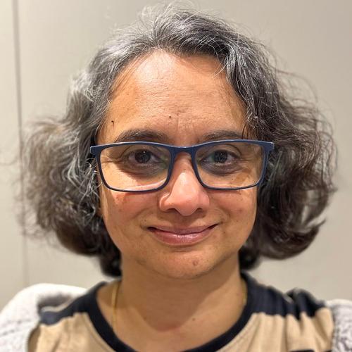 Riya B. || item.role}