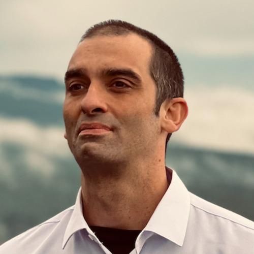 Rob Z. || item.role}