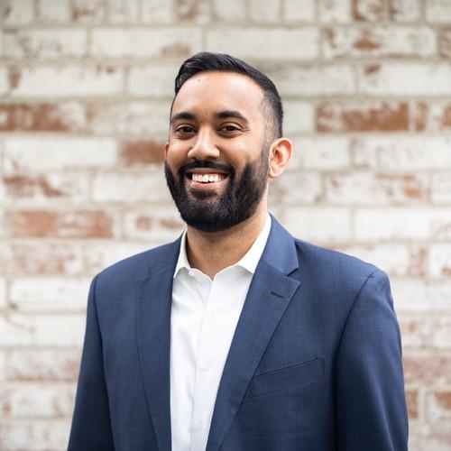 Robin M. || item.role}