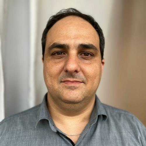 Rodrigo K. || item.role}