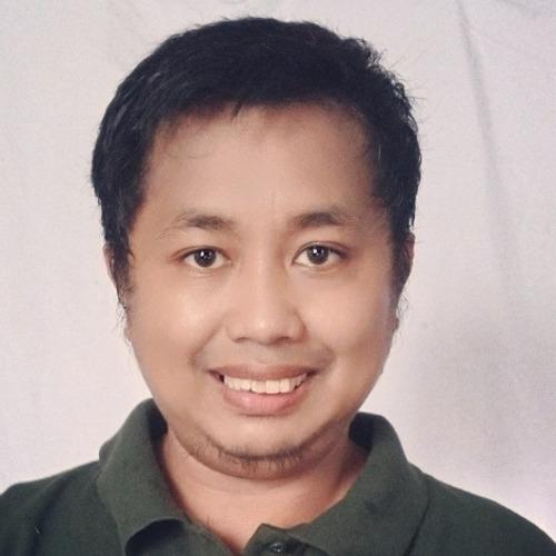 Rolando S. || item.role}