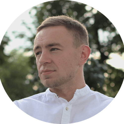 Roman M. || item.role}