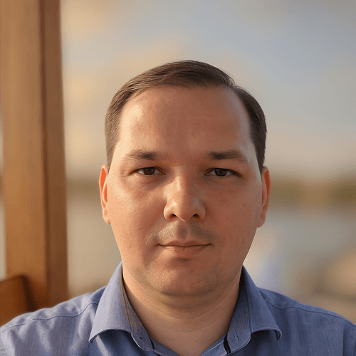 Roman P. || item.role}